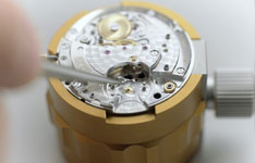 萧邦石英表走时慢小时